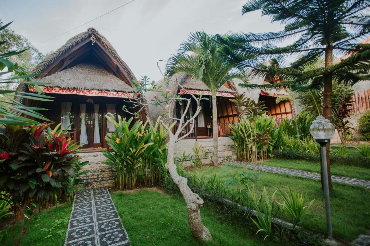 Jona Bungalow Toyapakeh Exterior foto